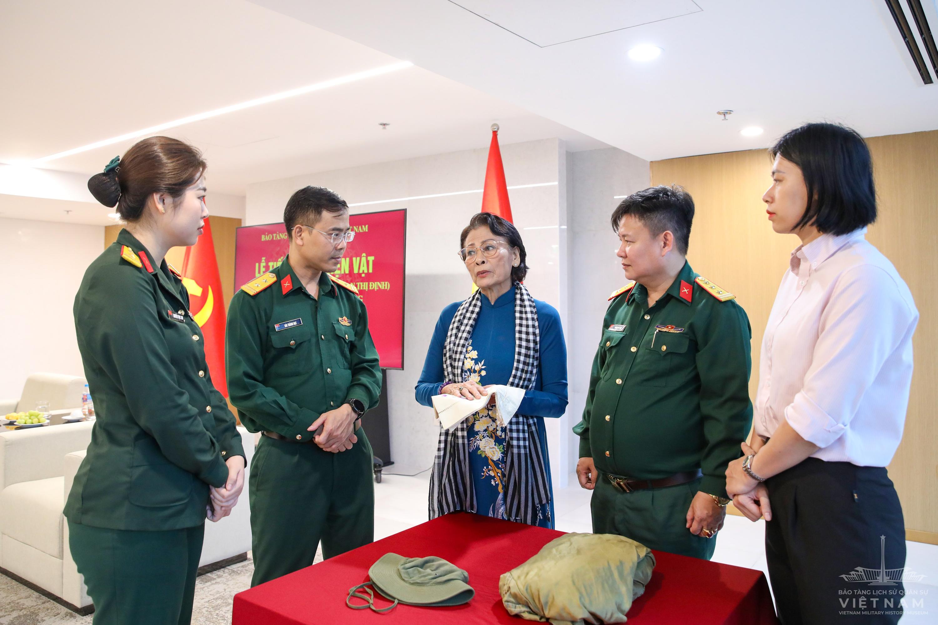 Kỷ vật từ “địa ngục trần gian” và sứ mệnh trao truyền của tuổi trẻ